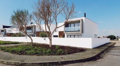 Maison T4 à Silveira de 211 m²