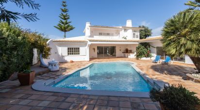 Maison traditionnelle T5 à Corroios de 365 m²