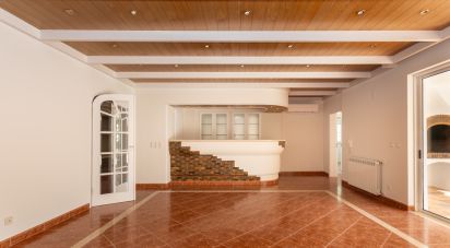 Maison traditionnelle T5 à Corroios de 365 m²