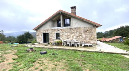 Country home T5 in Mentrestido of 234 m²