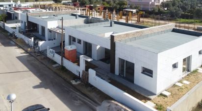 House T4 in Azeitão (São Lourenço e São Simão) of 142 m²