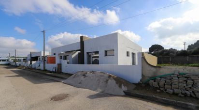 House T4 in Azeitão (São Lourenço e São Simão) of 142 m²