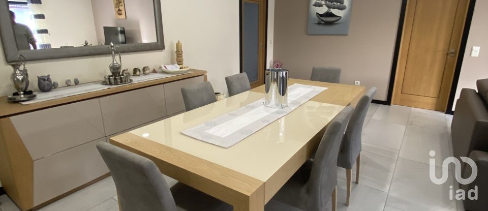 House T3 in Borbela e Lamas de Olo of 178 m²