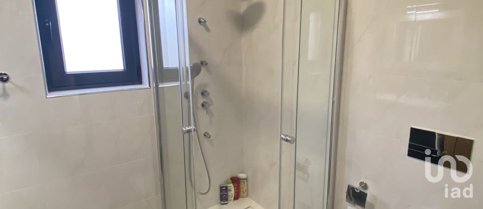 House T3 in Borbela e Lamas de Olo of 178 m²