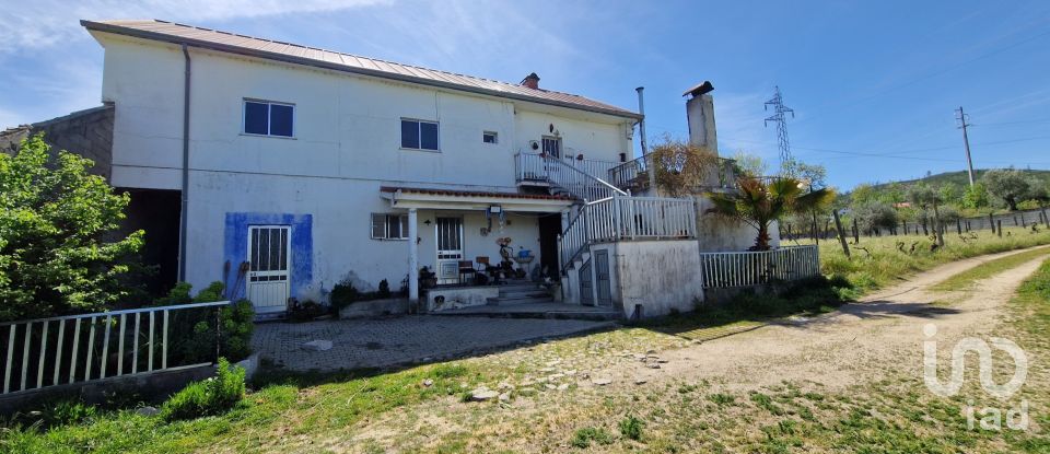 House T4 in Penso e Freixinho of 100 m²