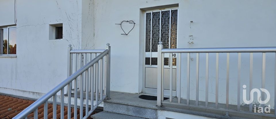 House T4 in Penso e Freixinho of 100 m²