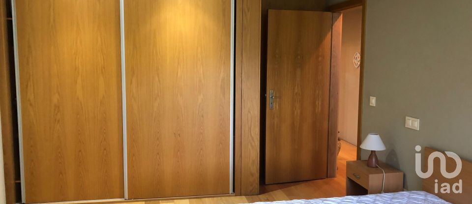 Moradia T3 em São Félix da Marinha de 157 m²