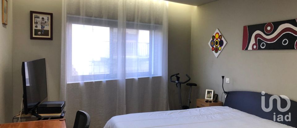 Moradia T3 em São Félix da Marinha de 157 m²