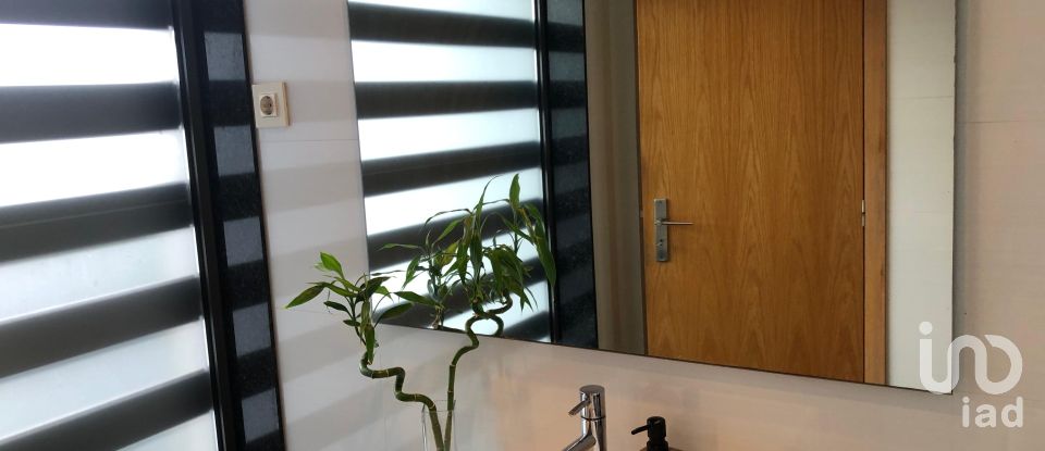 Moradia T3 em São Félix da Marinha de 157 m²