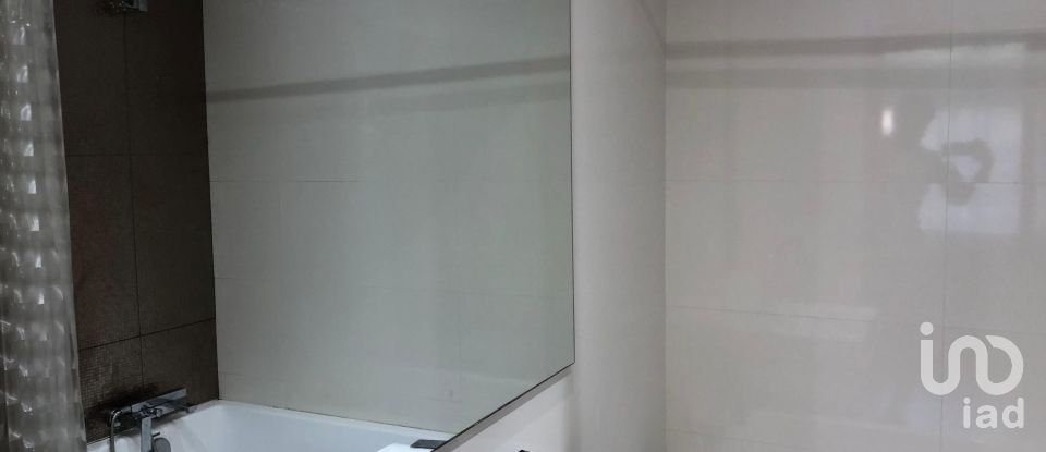 Moradia T3 em São Félix da Marinha de 157 m²