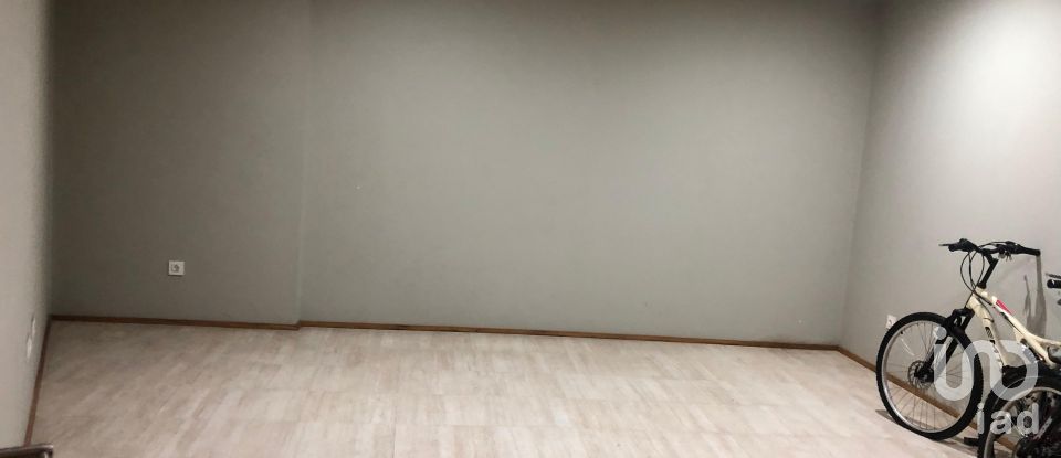 Moradia T3 em São Félix da Marinha de 157 m²