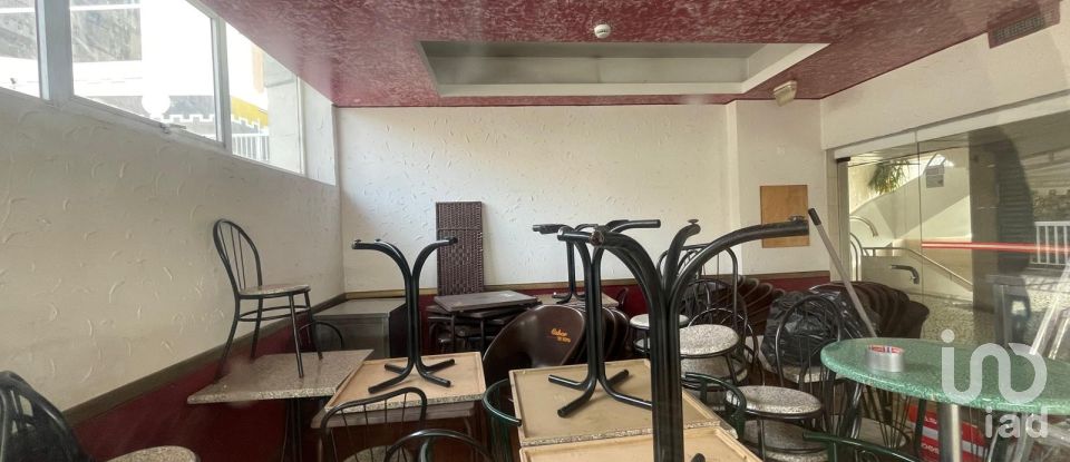 Shop / premises commercial in Coimbra (Sé Nova, Santa Cruz, Almedina e São Bartolomeu) of 53 m²