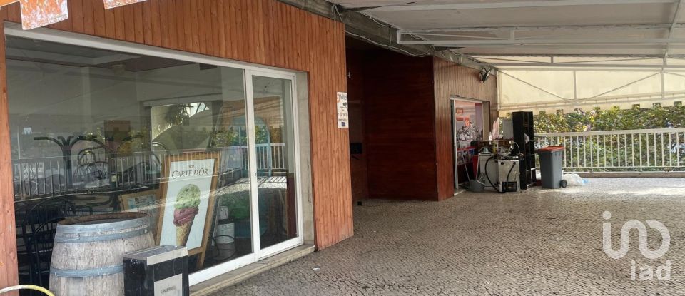 Shop / premises commercial in Coimbra (Sé Nova, Santa Cruz, Almedina e São Bartolomeu) of 53 m²