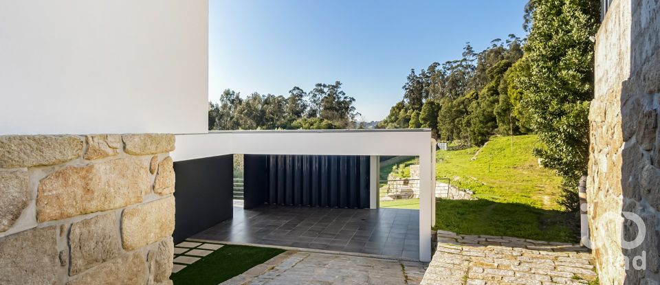 Maison T4 à Abragão de 226 m²