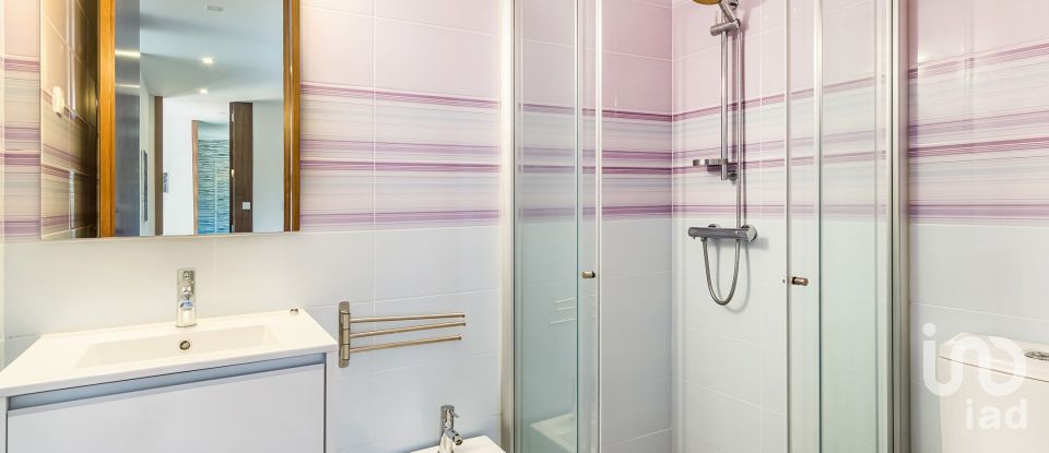 Maison T4 à Abragão de 226 m²