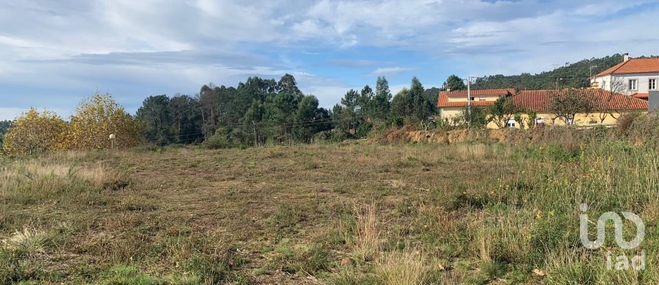 Land in Mujães of 649 m²