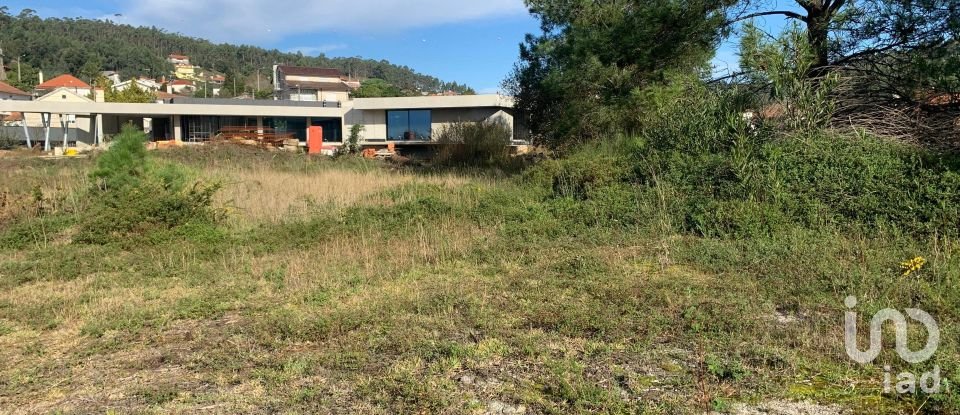 Land in Mujães of 351 m²