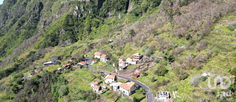 Land in Serra de Água of 950 m²