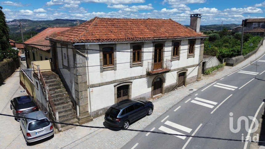 Quinta T5 em Vilarinho de São Romão de 374 m²