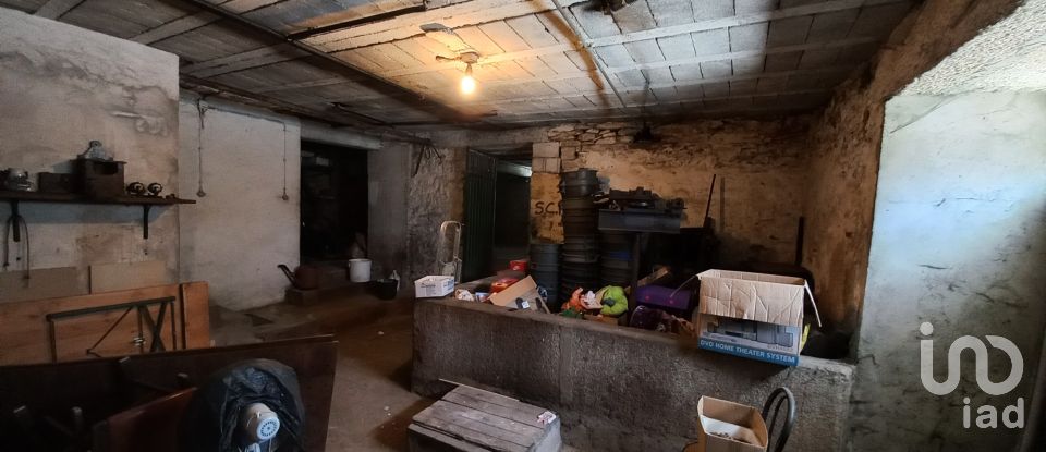 Quinta T5 em Vilarinho de São Romão de 374 m²