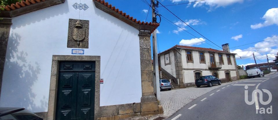 Quinta T5 em Vilarinho de São Romão de 374 m²