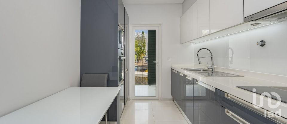 Appartement T2 à Funchal (Sé) de 117 m²