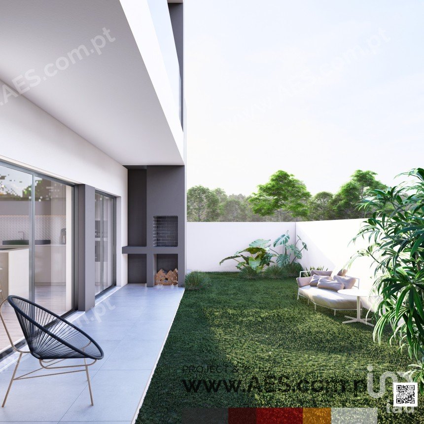 Maison T4 à Fernão Ferro de 222 m²