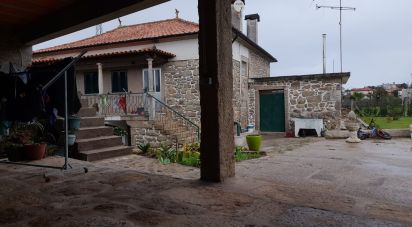 House T3 in Alheira E Igreja Nova of 386 m²