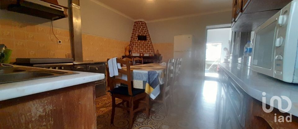 House T3 in Alheira E Igreja Nova of 386 m²