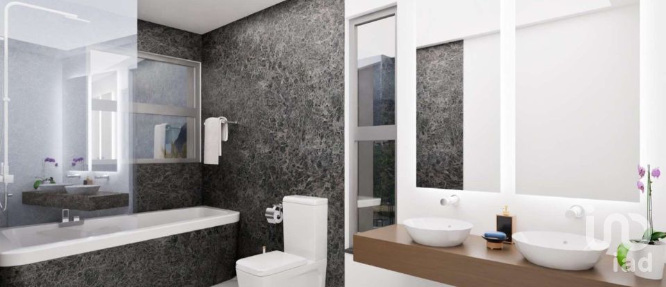 House T3 in São Martinho of 431 m²