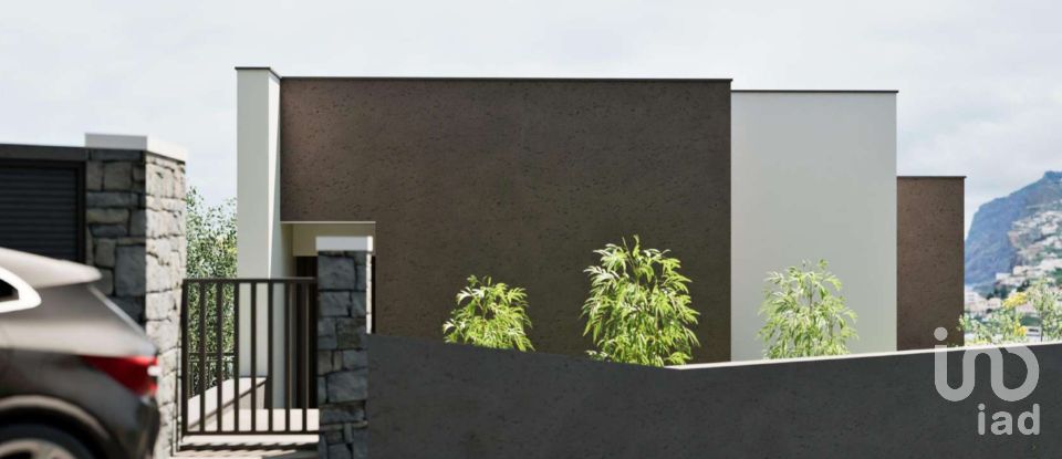 House T3 in São Martinho of 431 m²