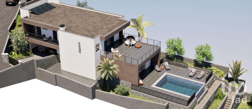 House T3 in São Martinho of 431 m²