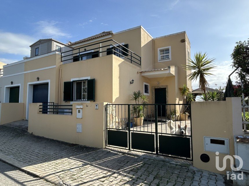 Maison T4 à Tavira (Santa Maria e Santiago) de 193 m²