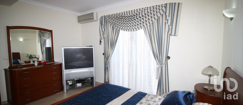 Maison T4 à Tavira (Santa Maria e Santiago) de 193 m²