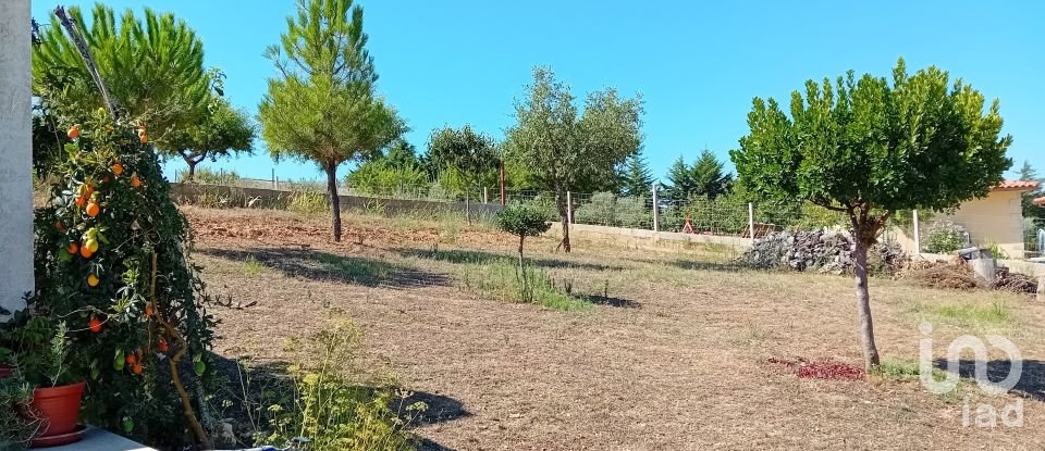 Moradia T3 em Mogadouro, Valverde, Vale de Porco e Vilar de Rei de 324 m²