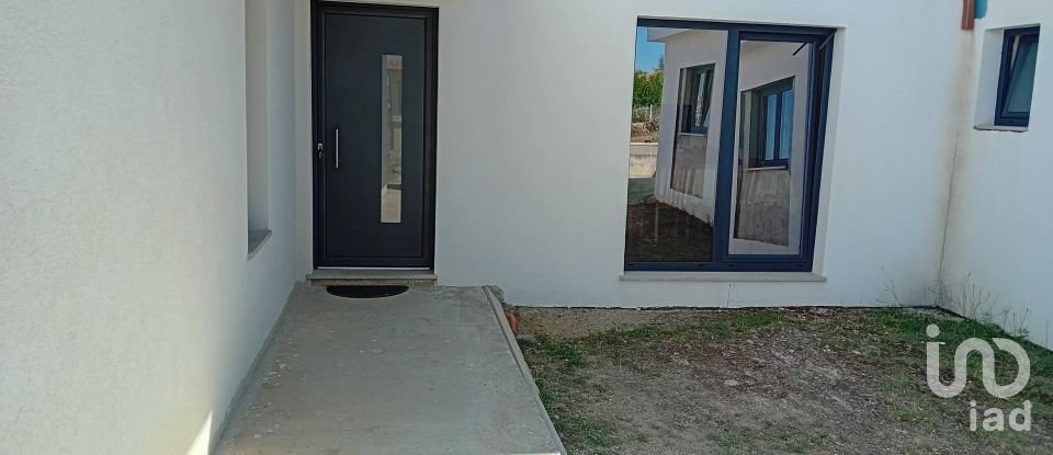 Moradia T3 em Mogadouro, Valverde, Vale de Porco e Vilar de Rei de 324 m²