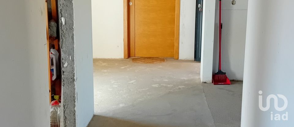 Moradia T3 em Mogadouro, Valverde, Vale de Porco e Vilar de Rei de 324 m²