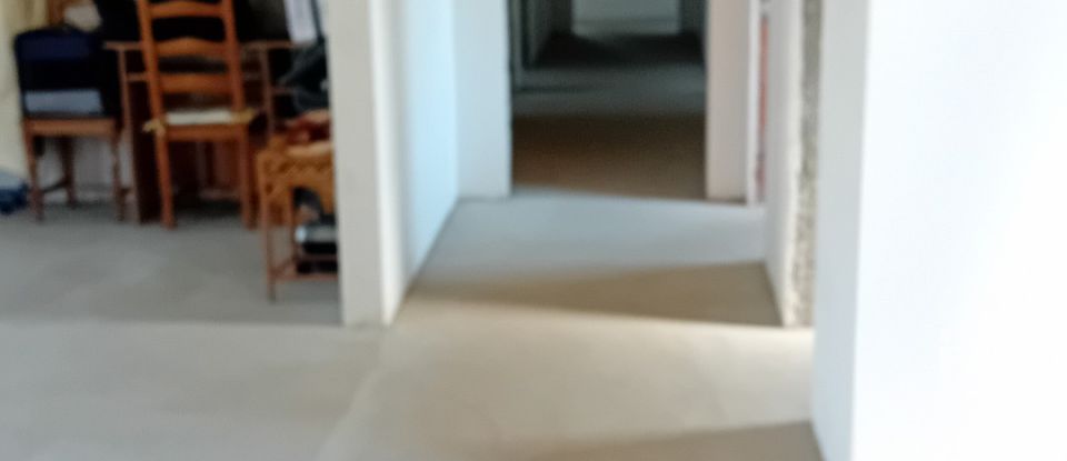 Moradia T3 em Mogadouro, Valverde, Vale de Porco e Vilar de Rei de 324 m²