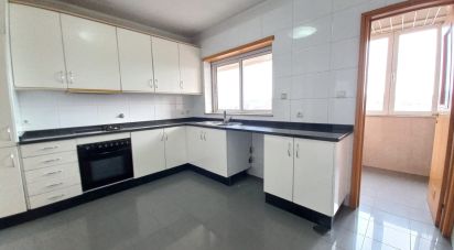 Apartment T3 in Barcelos, Vila Boa e Vila Frescainha (São Martinho e São Pedro) of 140 m²