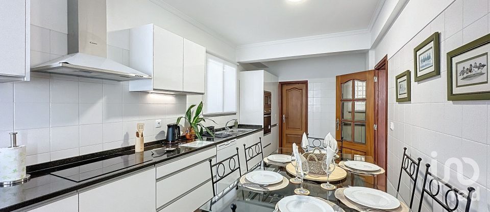 Moradia T3 em Funchal (Santa Maria Maior) de 166 m²