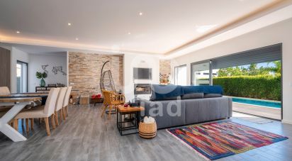 Maison T3 à Quarteira de 442 m²