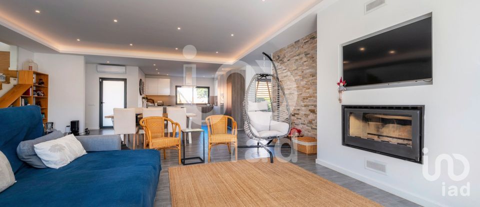 Maison T3 à Quarteira de 442 m²