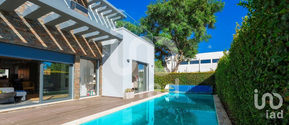 Maison T3 à Quarteira de 442 m²