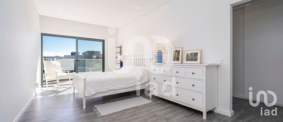 Maison T3 à Quarteira de 442 m²