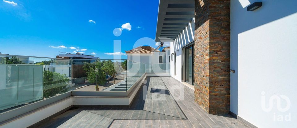 Maison T3 à Quarteira de 442 m²