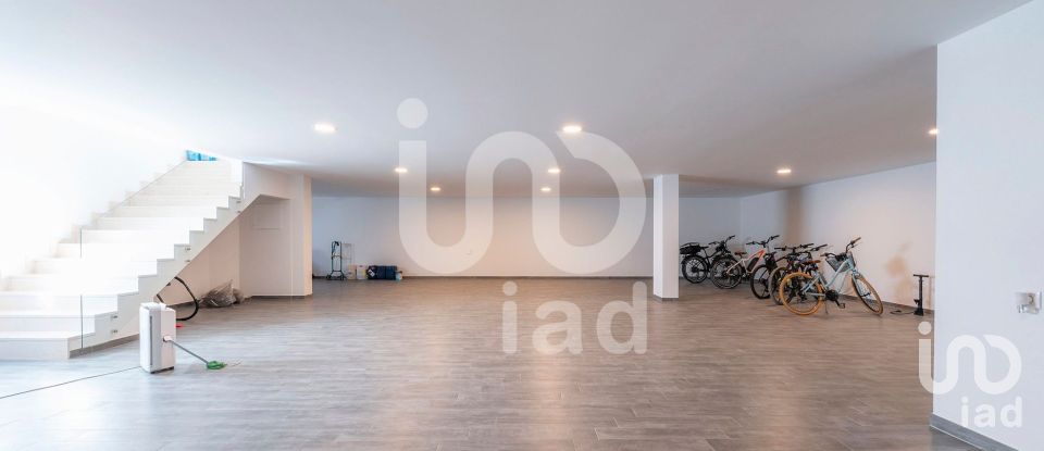 Maison T3 à Quarteira de 442 m²