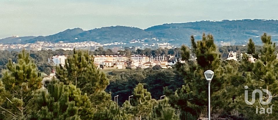 Terreno urbano em Sesimbra (Castelo) de 141 m²