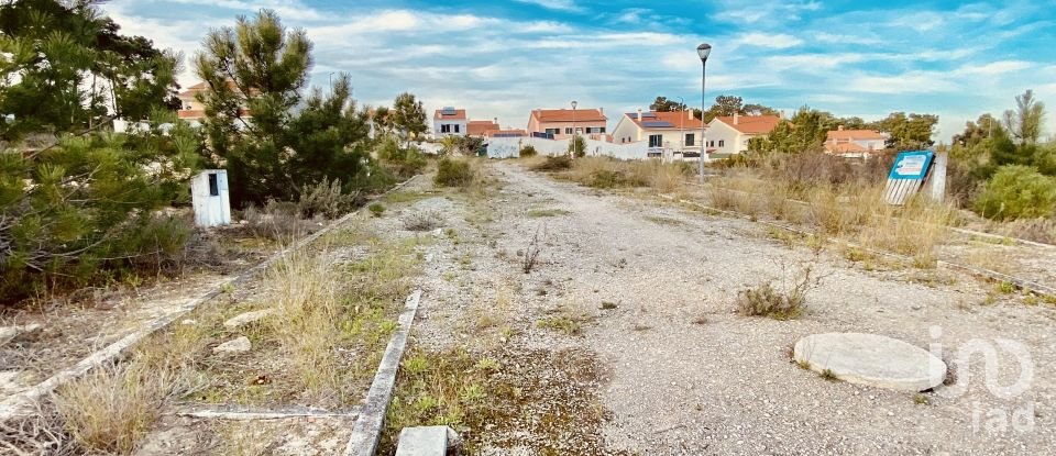 Terreno urbano em Sesimbra (Castelo) de 141 m²
