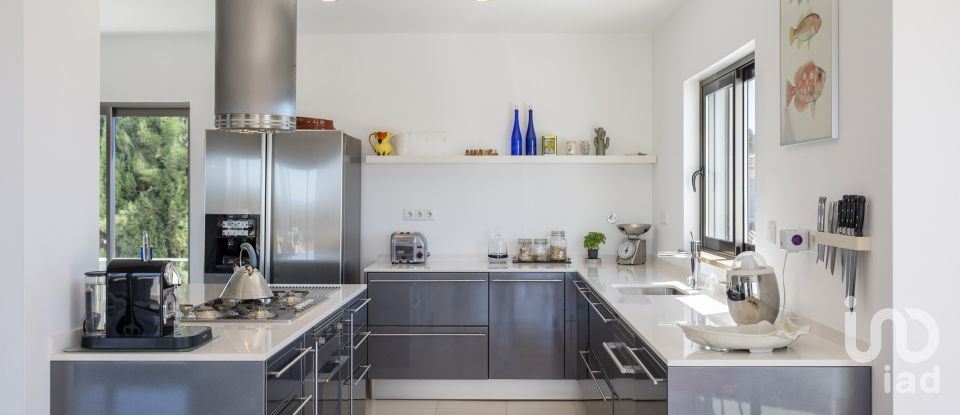 Moradia T5 em Alvor de 408 m²