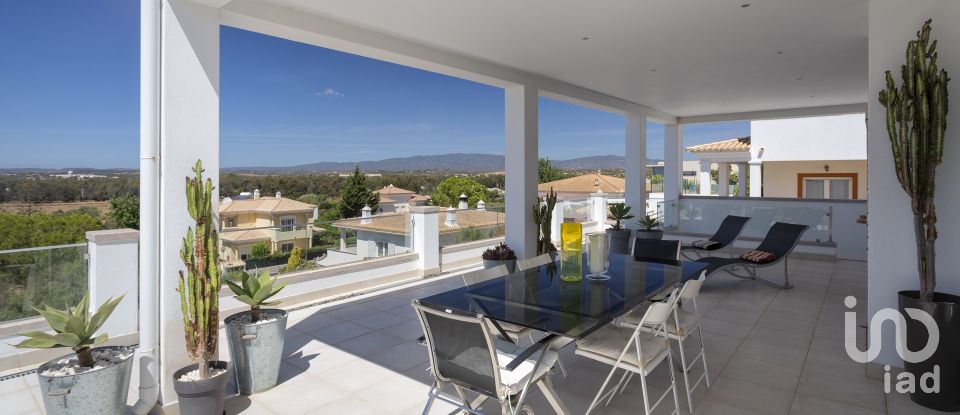 Moradia T5 em Alvor de 408 m²